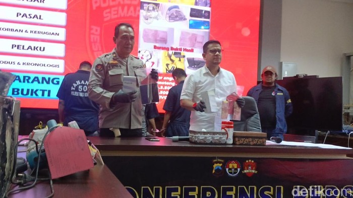 Jumpa pers kasus pembobolan kios bank di Semarang,  Jumat (14/2/2025).