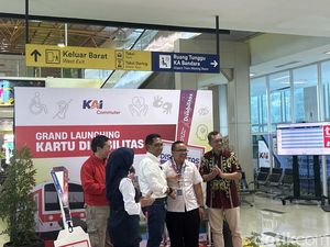 KAI Luncurkan 1.500 Kartu Disabilitas untuk Pengguna KRL Jabodetabek
