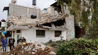 Ribuan warga Palestina telah meninggalkan rumah-rumah mereka di Tepi Barat setelah operasi militer dan penghancuran yang meluas.
