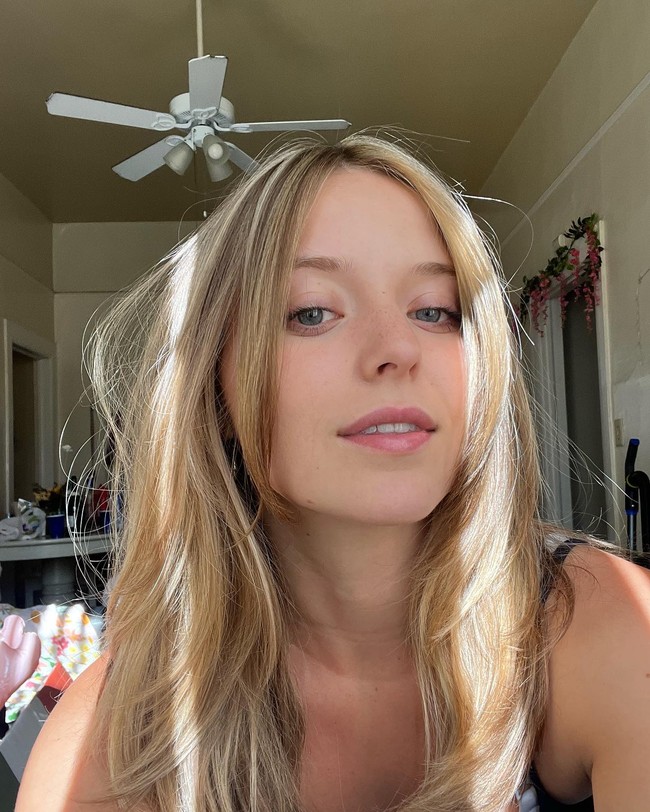 Lexi sendiri bukan aktris baru. Sebelumnya wanita itu telah bermain dalam  Law and Order: SVU (2024) dan Tubis Hot Take: Murdaugh Murders(2023). Ia juga pernah bermain teater dalam Noises Off, No Exit”, “dan The Cover of Life yang diganjar penghargaan aktris terbaik Fall One Act Competition di negara bagiannya, Georgia. Foto: Instagram Lexi Minetree