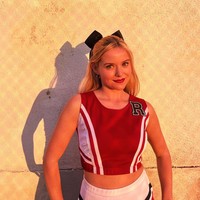 Reese Witherspoon yang berperan sebagai produser eksekutif dari serial tersebut membawa kabar baik itu secara langsung kepada Lexi. Foto: Instagram Lexi Minetree