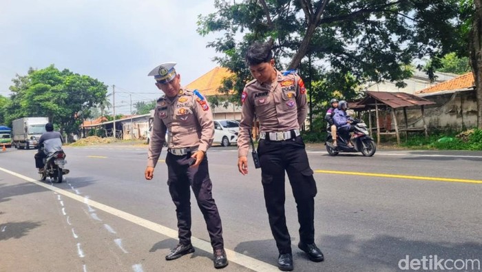 Lokasi kecelakaan Bendum Demokrat Renville Antonio di Situbondo