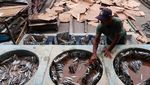 Mengintip Proses Pengolahan Ikan Beku Jadi Ikan Asin