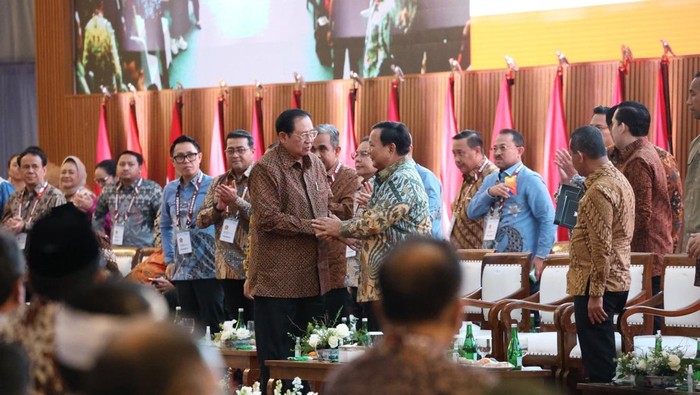 Momen SBY menghadiri acara silaturahmi kebangsaan di kediaman Presiden Prabowo Subianto di Hambalang. Foto: Dok. Tim Media Gerindra.