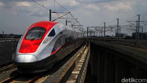 Kereta Cepat Whoosh Luncurkan Kartu Berlangganan Baru