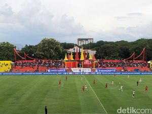 PSM Makassar Tertinggal 0-1 dari Semen Padang Lewat Gol Bruno Gomes