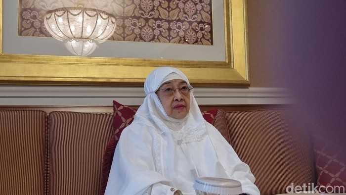 Presiden ke-5 RI Megawati Soekarnoputri selesai menjalani umroh. (Gibran/detikcom)