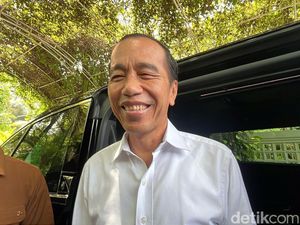 Jawab Hasto, Jokowi Persilakan KPK Periksa Keluarganya Jika Ada Bukti