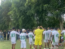 BCS Geruduk Latihan PSS Lagi, Tuntut Menang Lawan Arema FC