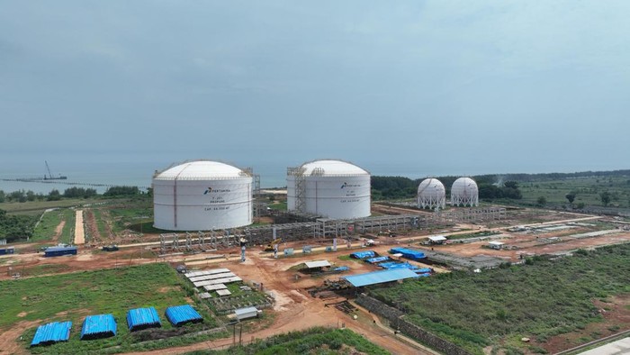 PT Wijaya Karya (Persero) Tbk (WIKA) melaporkan progres pembangunan Terminal LPG Refrigerated Tuban di Jawa Timur telah mencapai 44,4%.