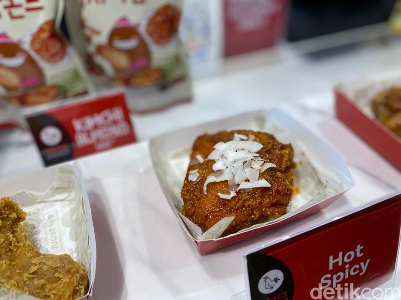 Resmi Buka di Indonesia! Gerai Ayam Goreng Korea yang Populer di Drakor