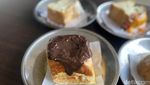 Begini Rasa Roti Kukus dan Roti Butter Rp 3.000 Punya Coki Pardede