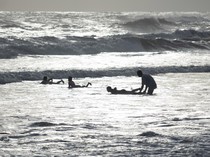 Sri Sultan Larang Wisatawan Mandi di Pantai Parangtritis, Ini Kata Pakar Laut