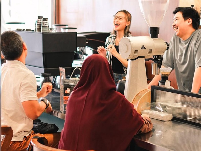slow bar coffee shop di Bekasi