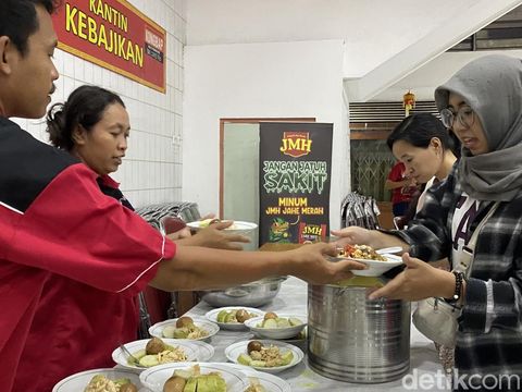 Suasana perayaan Cap Go Meh di Rasa Dharma, Kelurahan Kranggan, Kota Semarang, Jumat (14/2/2025).