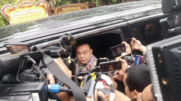 Ketua Harian Gerindra Sufmi Dasco Ahmad setelah acara silaturahmi di Hambalang, Jawa Barat, Jumat (14/2/2025).