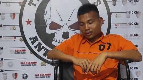 Tampang pedagang sate di Medan yang bakar ayah. (Istimewa)