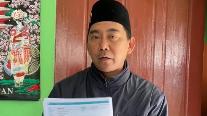 Tangkapan layar video klarifikasi Dodi Ramdani, Mantan Kepala Desa Sukamulya, Kecamatan Purwadadi, Kabupaten Ciamis.