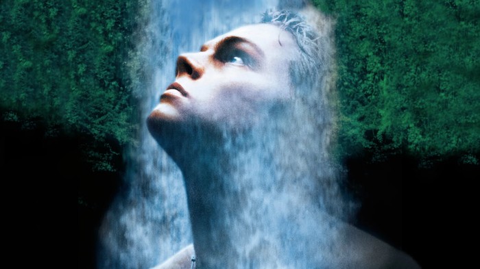Cuplikan adegan dalam film The Beach (2000).