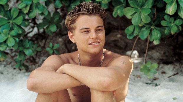 Cuplikan adegan dalam film The Beach (2000).