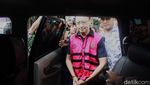 Tom Lembong Dihadirkan Saat Pelimpahan Berkas P21 ke Kejari Jakpus