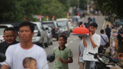 Pesta Adat Ruah Desa Pusuk Sedot Ribuan Masyarakat