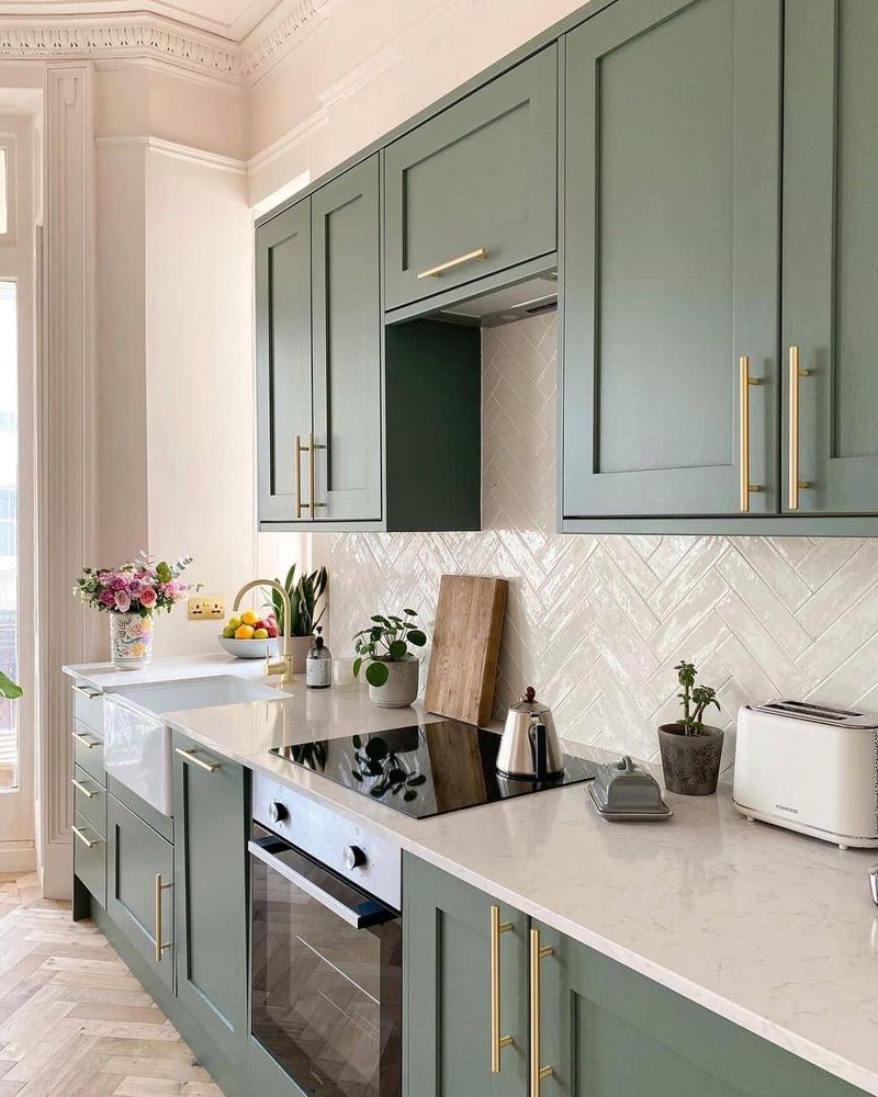 Ilustrasi warna cat dapur.