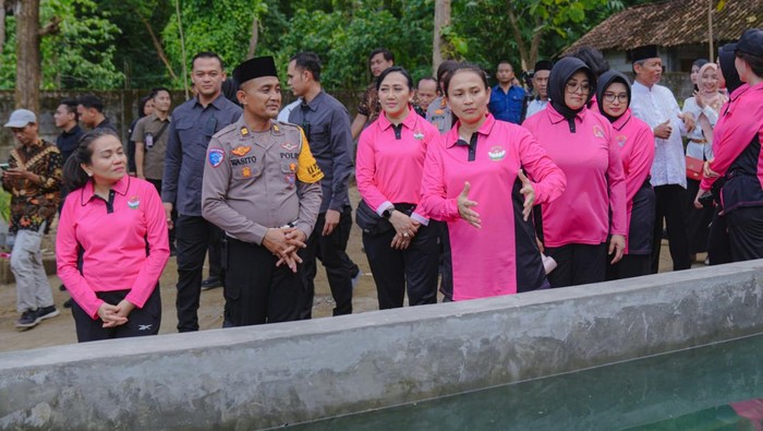 Yayasan Kemala Bhayangkari menggelar bakti sosial (baksos) dalam rangka penyelenggaraan Tour of Kemala 2025 di Yogyakarta (dok istimewa).