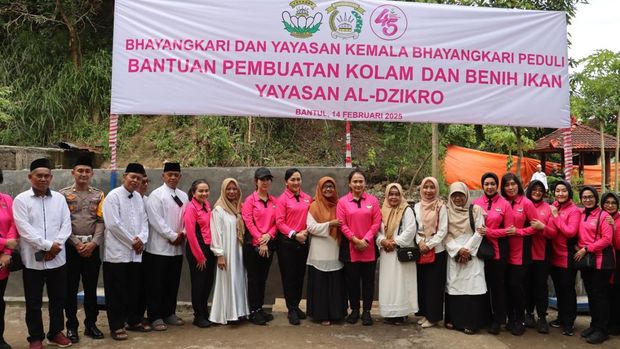 Yayasan Kemala Bhayangkari menggelar bakti sosial (baksos) dalam rangka penyelenggaraan 'Tour of Kemala 2025' di Yogyakarta (dok istimewa).