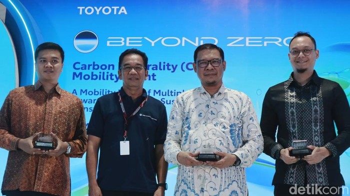Diskusi Toyota di acara Carbon Neutrality.