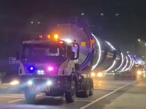 Konvoi Truk Angkut Tabung Raksasa Terjebak di Tol Klaten Berhasil Dievakuasi