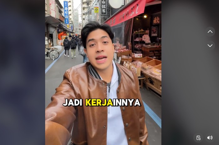 Viral sebuah video di mana seseorang ditanya jawaban dari soal 200-1+199. Netizen yang bingung pun langsung tanya Jerome Polin.