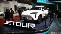 Dengan menghadirkan solusi mobilitas yang lebih hijau dan efisien, Jetour bertekad untuk terus berinovasi dalam memenuhi kebutuhan konsumen yang semakin peduli terhadap masa depan bumi.