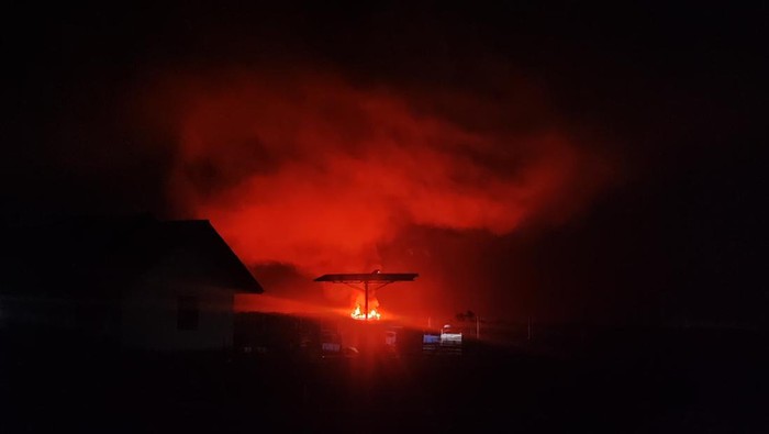 KKB bakar sekolah di Puncak, Papua Tengah.