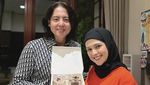 Kompak! Ini Momen Roger Danuarta dan Cut Meyriska Makan Bareng