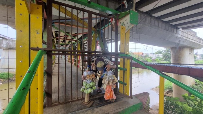 Kondisi JPO Kalibata, Jaksel, Sabtu (15/2/2025).