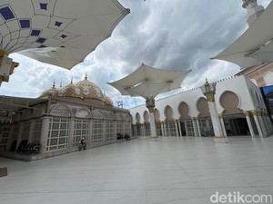Masjid Ar Rahman Blitar, Masjid Nabawi Mini di Jawa Timur