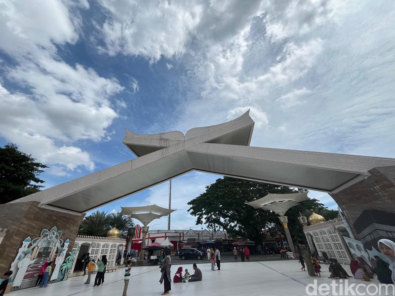 Masjid Ar Rahman Blitar