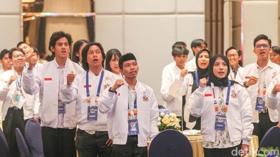 Mengenalkan Dunia Politik Lewat Program Remaja Bernegara