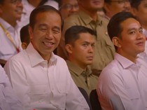 Video: Jokowi Curhat Jadi Sasaran Kritik Karena Tak Ada yang Berani Kritik Prabowo
