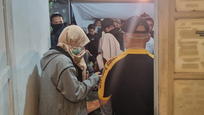 Pria di Makassar ditemukan tewas membusuk di kamar rumahnya.