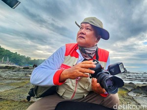 Sajudin, Juru Potret Karang Hawu yang Bertahan di Tengah Gempuran Zaman