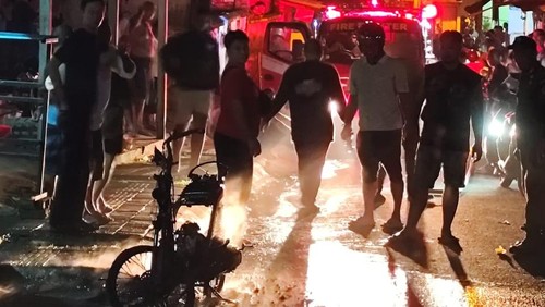 Sepeda motor terbakar di Klungkung, Bali, Sabtu (15/2/2025).