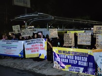 Warga Protes Tempat Karaoke di Wates Kulon Progo