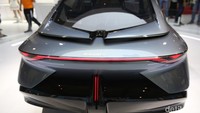 Light of ASEAN sebagai mobil konsep mengaplikasikan desain Ultra-Low Aerodynamic Drag yang memberikan aerodinamika superior.