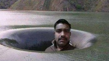 Tenggelem deh si abang.  Foto: indihumor