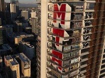 Gedung Mangkrak 49 Lantai-Penuh Grafiti di LA Jadi Obwis Unik nan Menantang