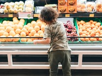 10 Buah yang Aman Bagi Pengidap Diabetes karena Rendah Gula