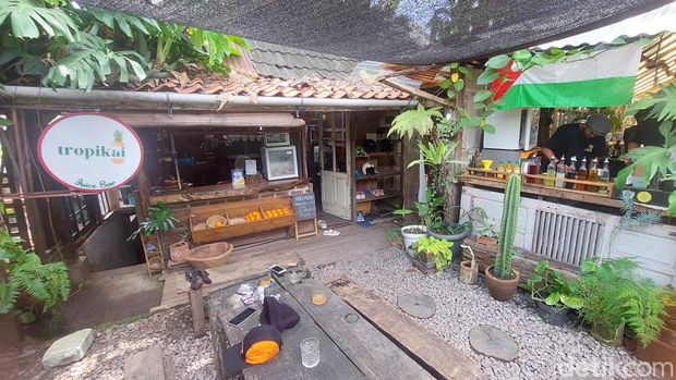 Kafe Jatuh Hati di Cimahi Bernuansa Klasik