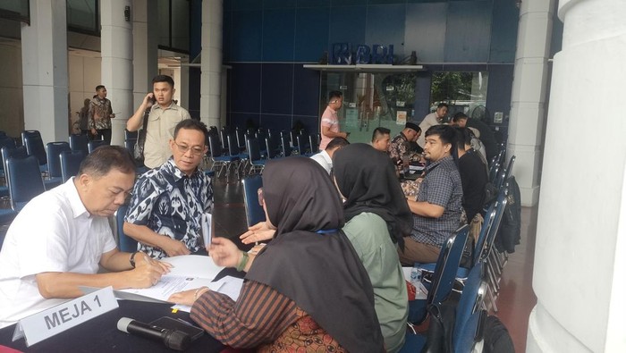 Kepala daerah terpilih mengikut cek kesehatan jelang pelantikan di Kemendagri (Dwi/detikcom)